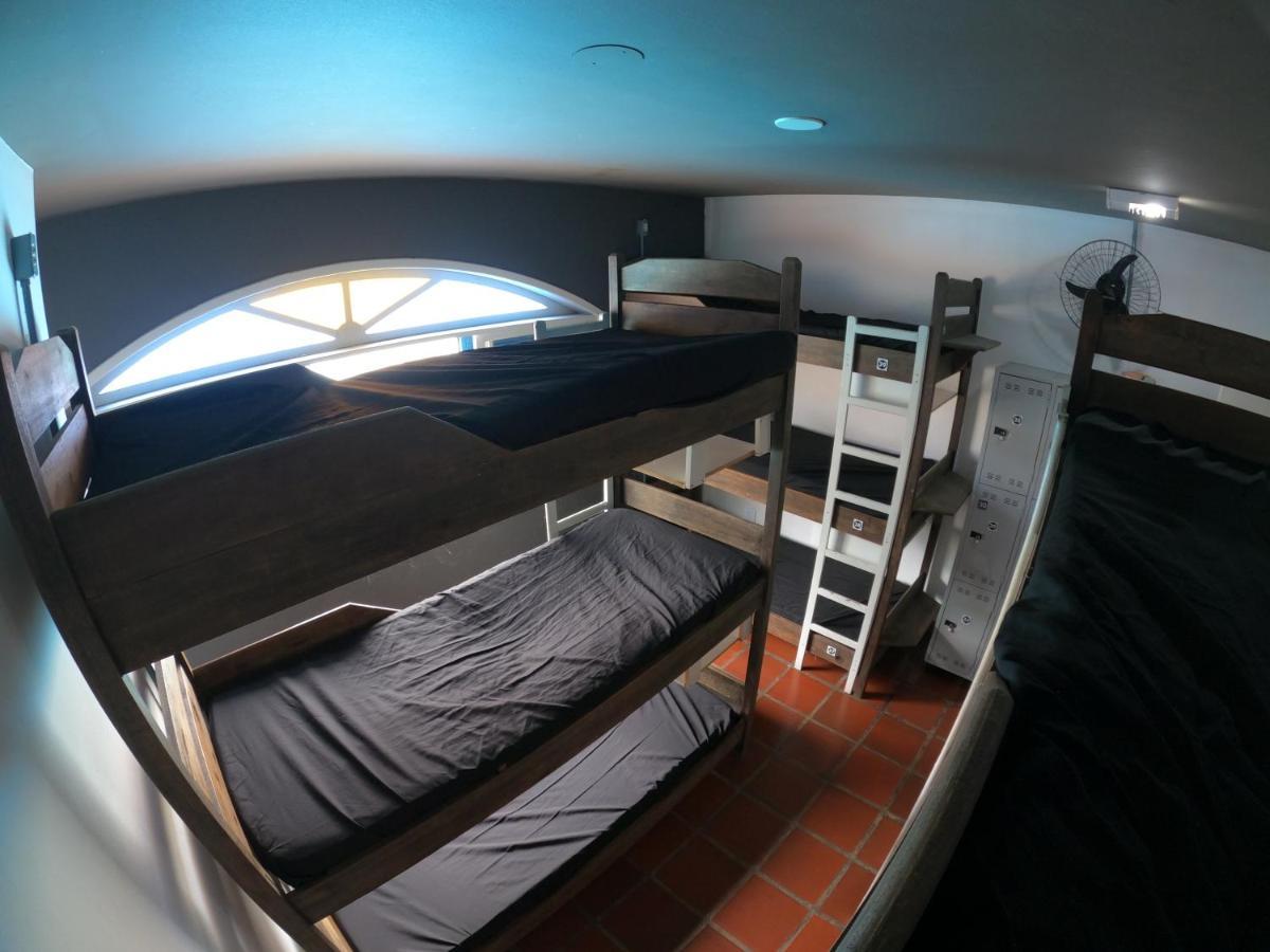 World - Canasvieiras Albergue Florianopolis